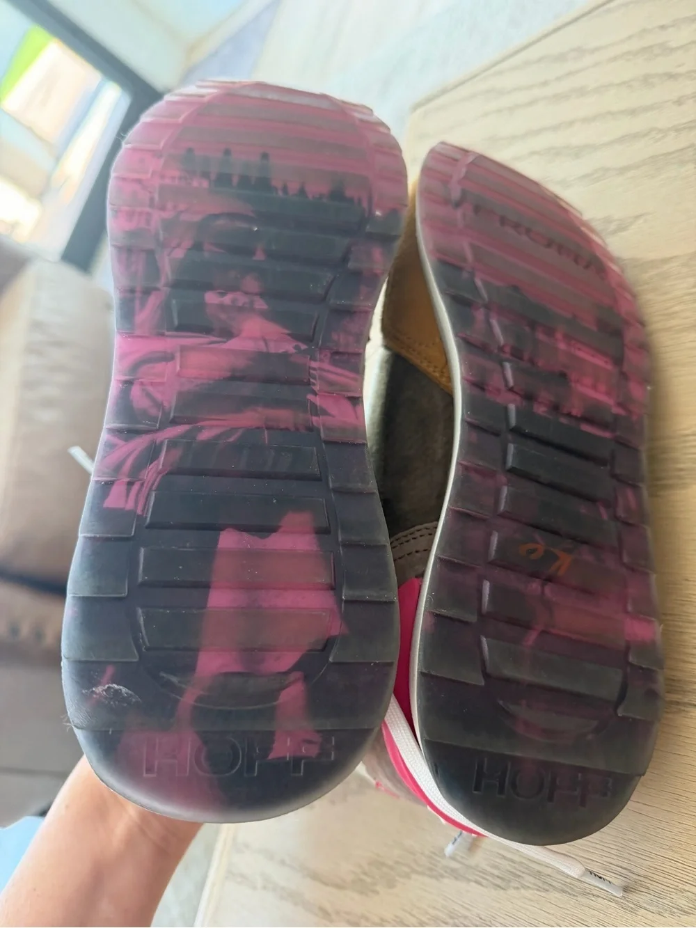 THE HOFF BRAND Women’s Verona City Sneakers – Multi-Color Suede – Size 9 / 40